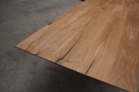 Tisch mit Schweizer Kante in 260x100cm