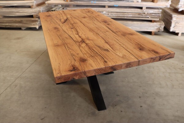 Tisch aus Alteiche in 220x100cm