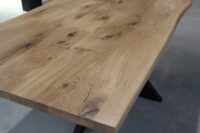 Tisch mit Baumkante Baumtisch in 240x100cm