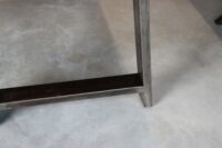Tisch mit Baumkante aus Eiche in 180x90cm