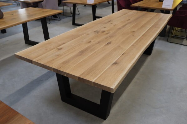 Esstisch mit Baumkante in 280x100cm
