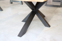 Tisch aus Eiche in 6cm Stärke in 200x100cm
