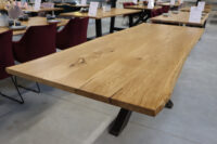 Tisch aus Eiche mit Epoxy in 280x100cm