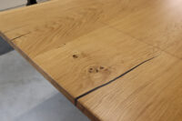 Tisch mit Ansteckplatte aus Eiche und Epoxy in 180x100cm
