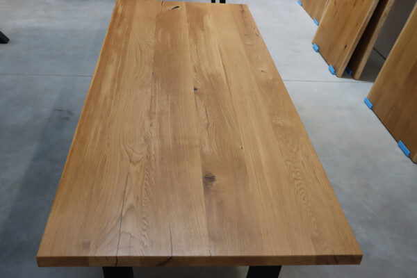 Tisch aus Eiche Esstisch in 260x100cm.