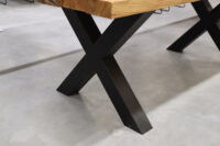 Tisch aus Alteiche Esstisch in 220x100cm auf einem X-Modell
