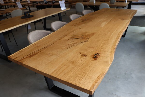 XXL Konferenztisch aus Eiche mit Baumkante in 350x110cm