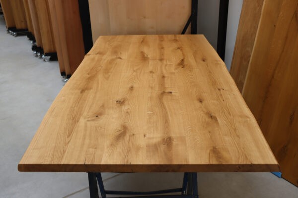 Tischplatte mit Baumkante aus Eiche in 200x100cm