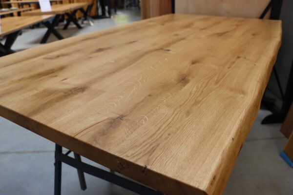 Tischplatte mit Baumkante aus Eiche in 200x100cm